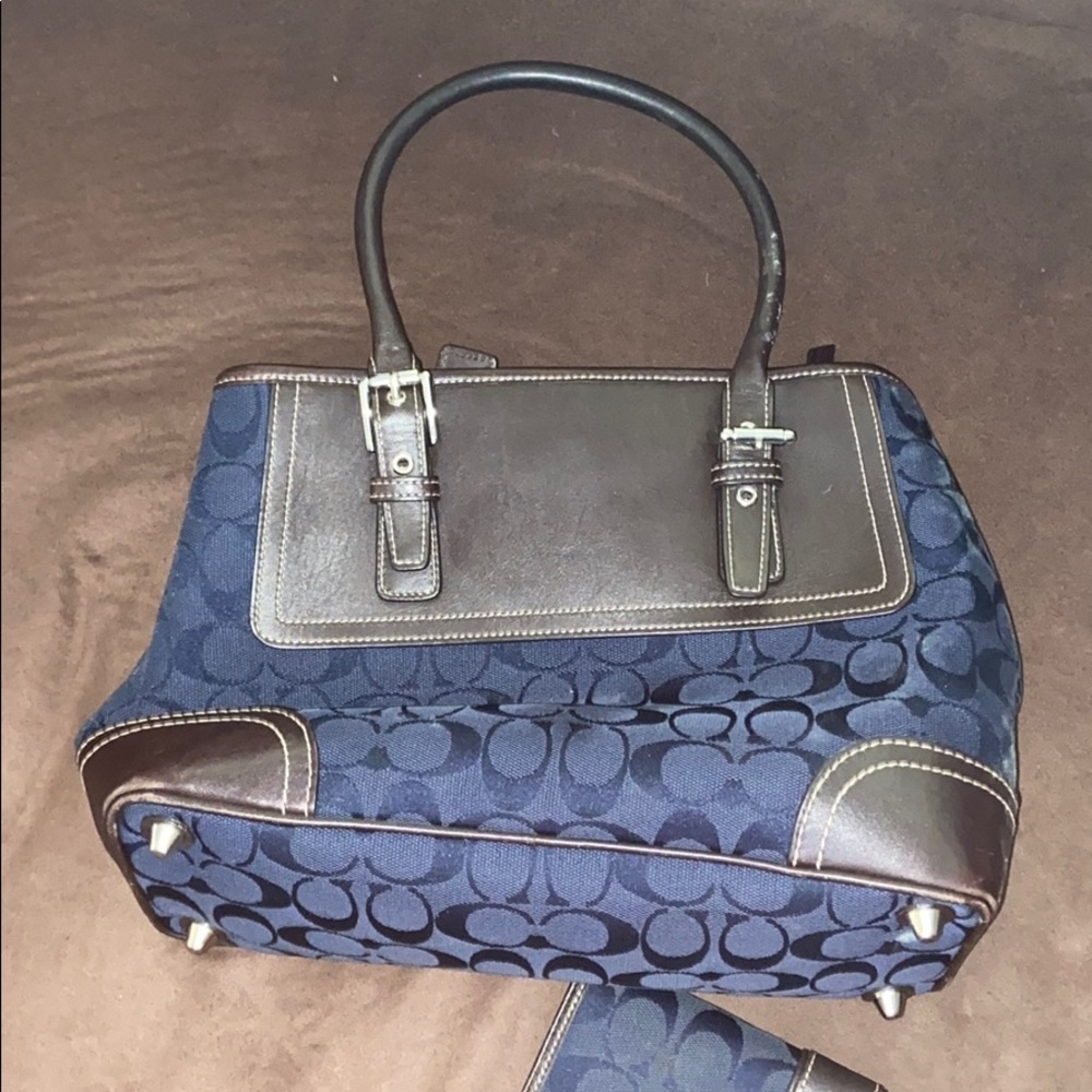 Coach signature purse and wallet